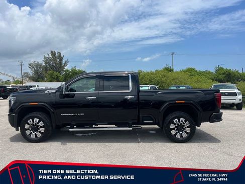 Used 2026 GMC Sierra 2500 Denali w/ Denali Reserve Package AWD/4WD image 4