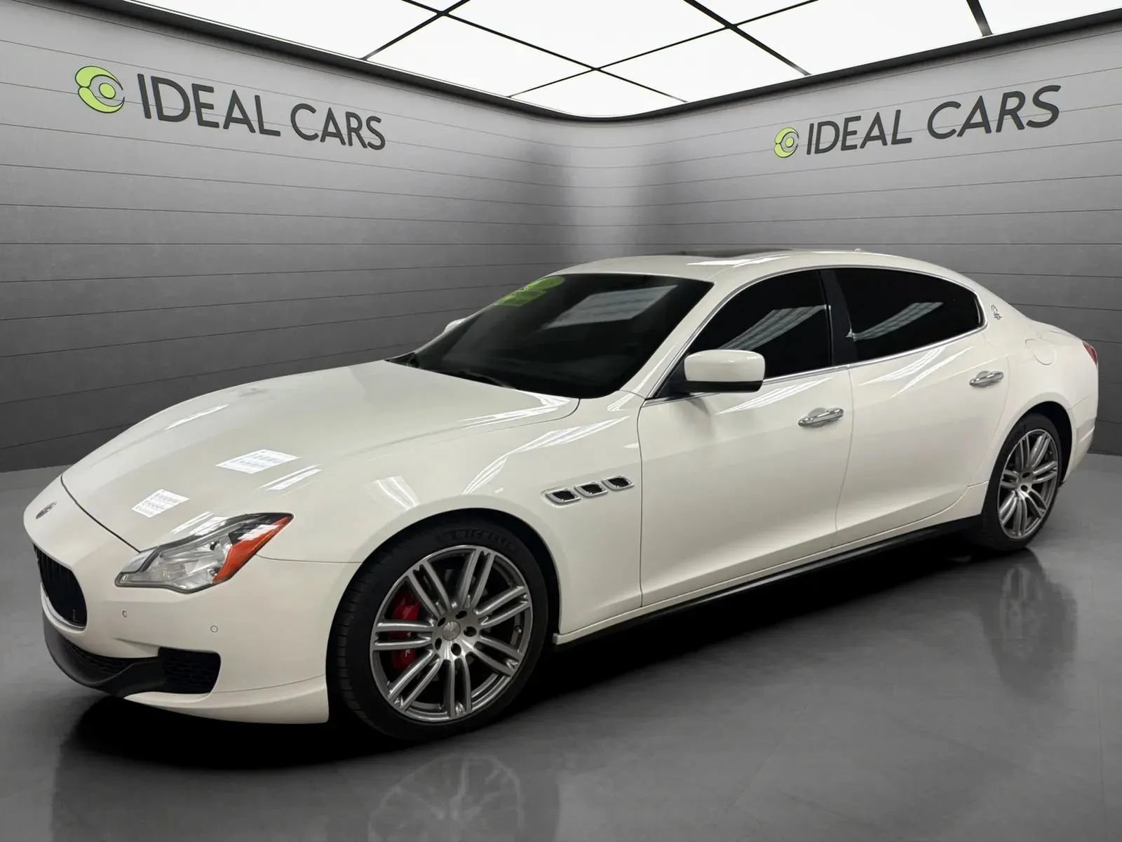 Used 2015 Maserati Quattroporte S Q4 AWD/4WD image 1