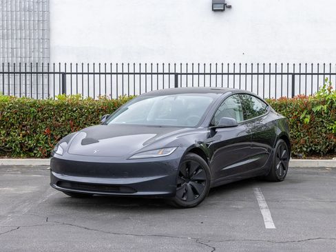 Used 2024 Tesla Model 3 Long Range image 11