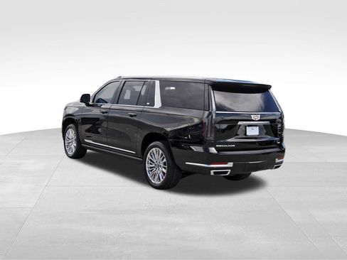 New 2026 Cadillac Escalade ESV Luxury w/ Touring Package AWD/4WD image 3