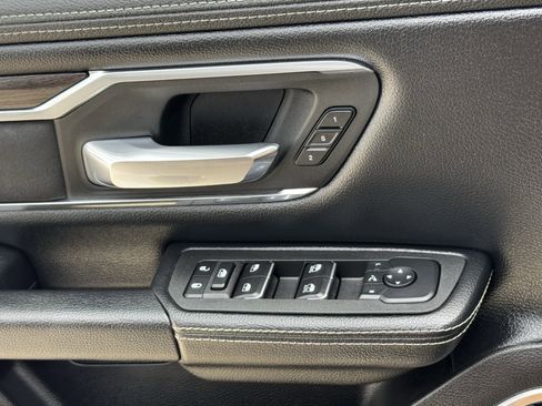 Used 2025 RAM 1500 Laramie w/ Sport Appearance Package AWD/4WD image 27