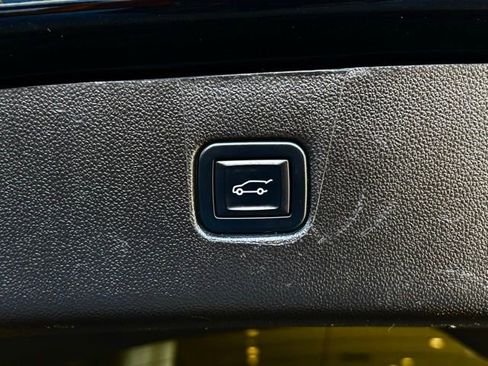 Used 2023 Chevrolet Blazer RS w/ Enhanced Convenience Package image 34