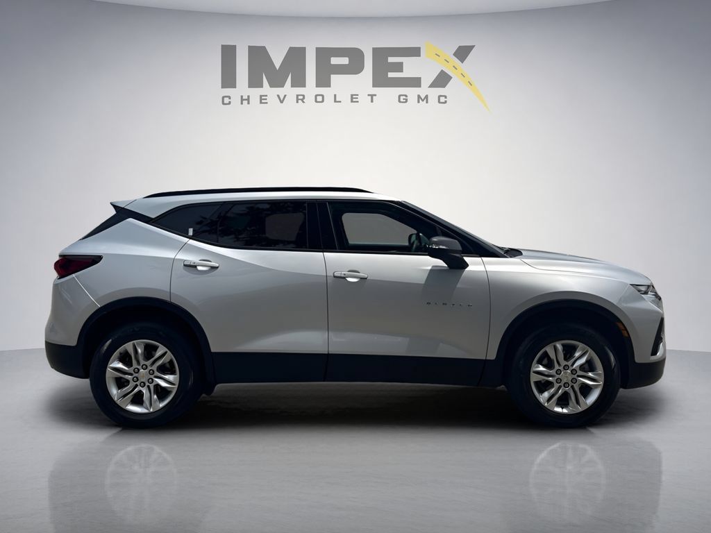 Used 2022 Chevrolet Blazer LT FWD image 6