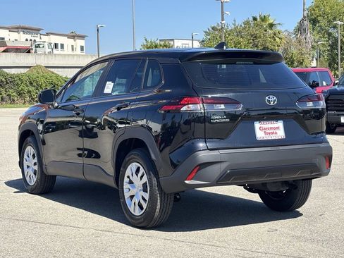 Used 2026 Toyota Corolla Cross L image 27