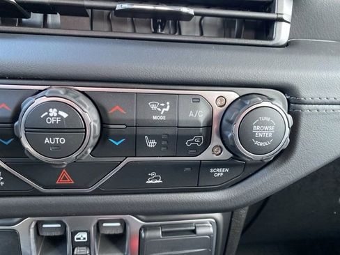 New 2026 Jeep Gladiator Sport AWD/4WD image 26