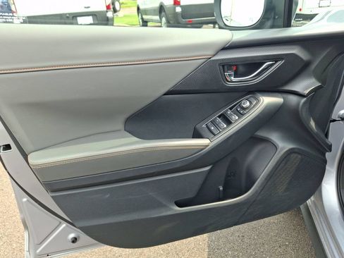 Used 2024 Subaru Crosstrek 2.5i Limited AWD/4WD image 14