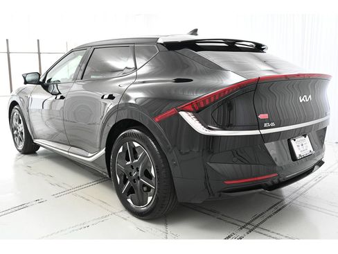 New 2025 Kia EV6 Wind image 5