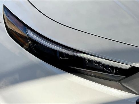 New 2025 Honda Accord SE image 13