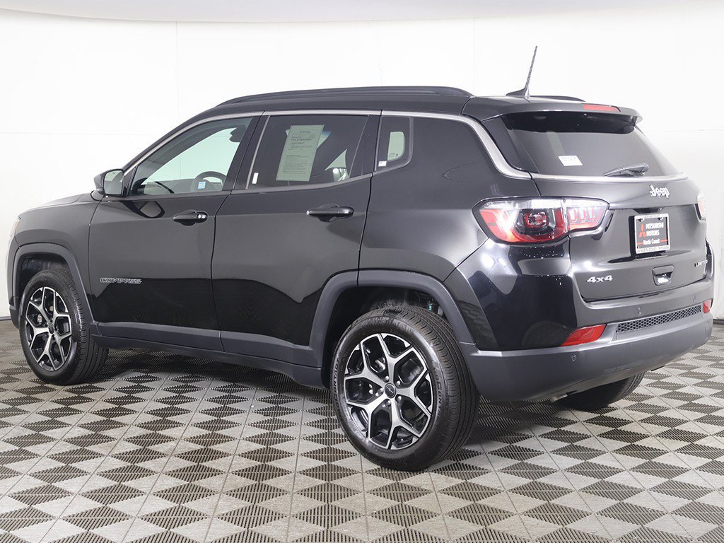 Used 2026 Jeep Compass Limited AWD/4WD image 10