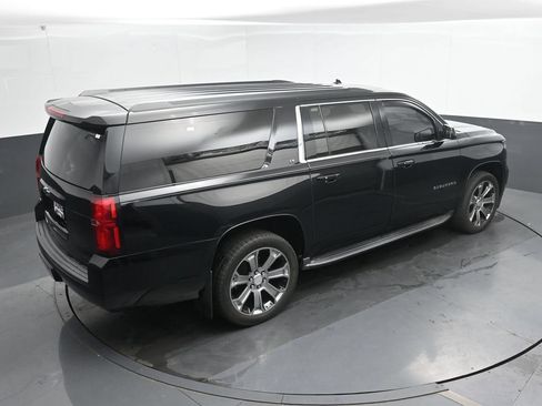 Used 2018 Chevrolet Suburban LT AWD/4WD image 31