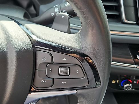 Used 2023 Buick Enclave Essence FWD image 23