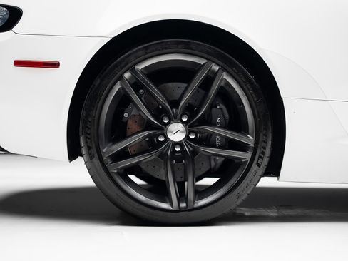 Used 2016 Aston Martin DB9 GT image 39