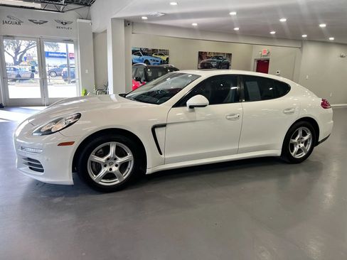 Used 2015 Porsche Panamera 4 AWD/4WD image 4