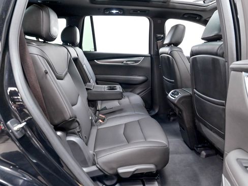 Used 2022 Cadillac XT6 Luxury FWD image 29