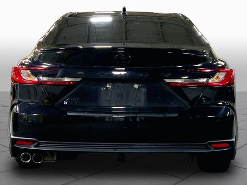 Used 2025 Toyota Camry SE w/ Convenience Package AWD/4WD image 5