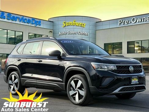 Used 2024 Volkswagen Taos S AWD/4WD image 1