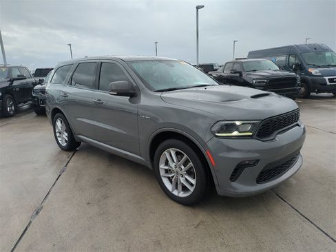 Used 2022 Dodge Durango R/T w/ Trailer Tow Group IV image 2