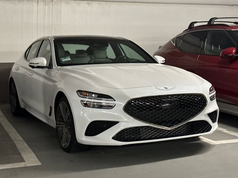 Used 2025 Genesis G70 3.3T Advanced w/ Sport Prestige Package image 2