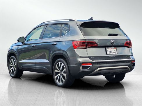 Used 2022 Volkswagen Taos SE image 6