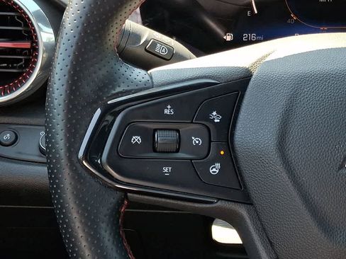 Used 2024 Chevrolet Trax RS w/ Driver Confidence Package FWD image 19