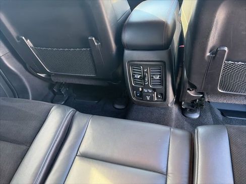 Used 2022 Dodge Durango R/T w/ Blacktop Package image 17