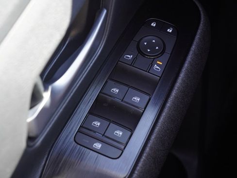 New 2026 Nissan Kicks SV image 11