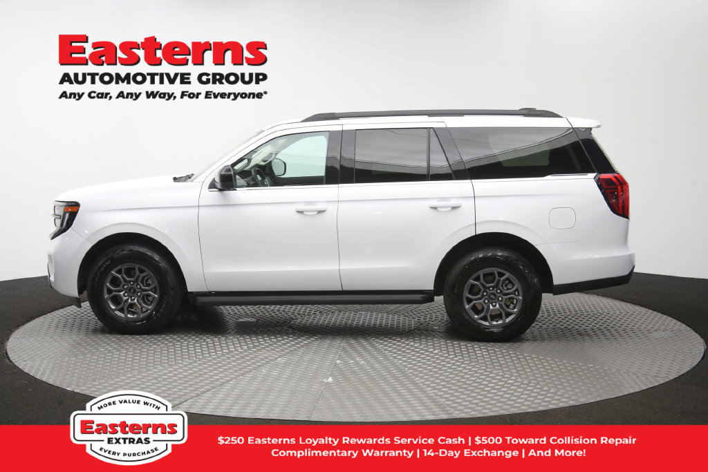Used 2025 Ford Expedition Active AWD/4WD image 61