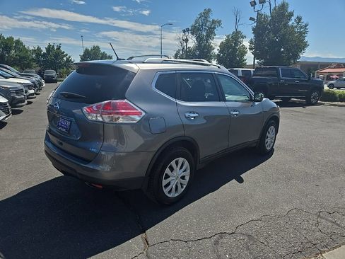 Used 2016 Nissan Rogue S w/ Appearance Package AWD/4WD image 5