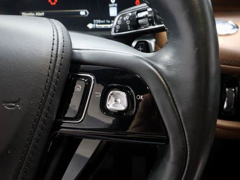 Used 2020 Lincoln Aviator Reserve w/ Equipment Group 201A image 28