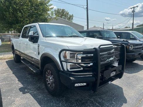 Used 2021 Ford F350 King Ranch AWD/4WD image 3