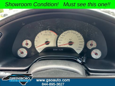 Used 2001 Chevrolet Corvette Convertible w/ Preferred Equipment Group1 RWD image 21