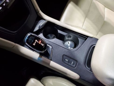 Used 2017 Cadillac XT5 Premium Luxury image 34