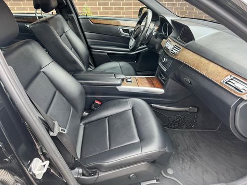 Used 2016 Mercedes-Benz E 350 4MATIC Sedan image 12
