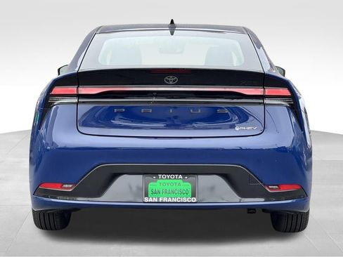 New 2026 Toyota Prius Plug-In Hybrid FWD image 4