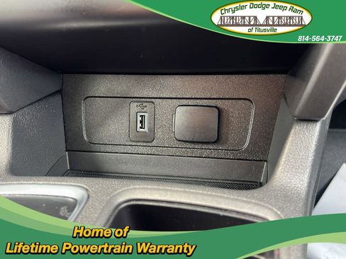 Used 2019 Ford Escape SE image 28