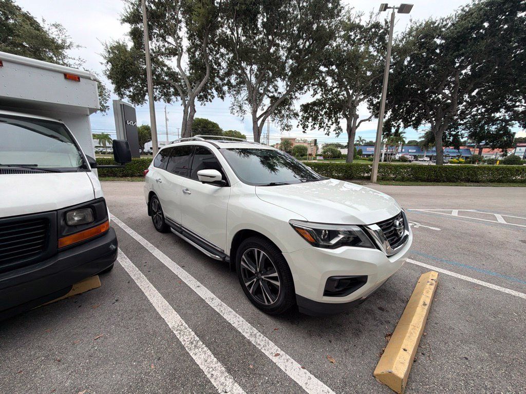 Used 2019 Nissan Pathfinder Platinum w/ Cargo Package FWD image 2