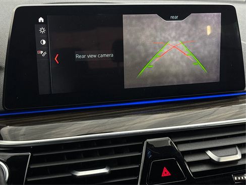 Used 2018 BMW 530e xDrive 530e xDrive iPerformance Sedan image 38