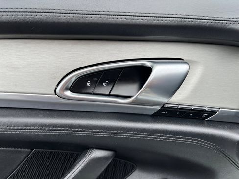 Used 2014 Porsche Panamera Turbo Executive image 20