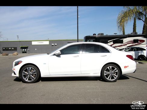 Used 2018 Mercedes-Benz C 350e Sedan w/ Premium Package image 5