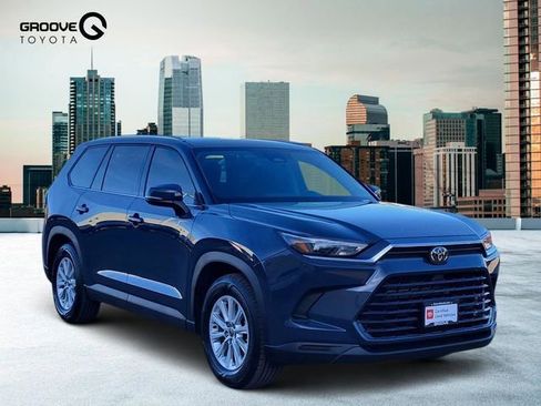 Used 2024 Toyota Grand Highlander XLE image 7