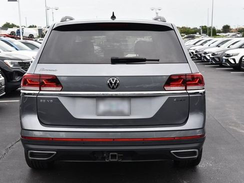 Certified 2023 Volkswagen Atlas SE w/ Panoramic Sunroof Package AWD/4WD image 6