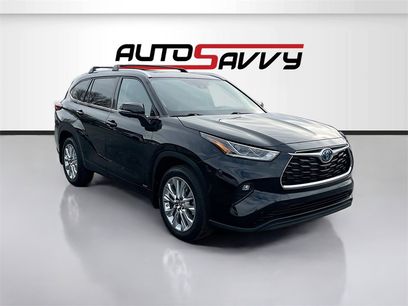 Used 2023 Toyota Highlander Limited