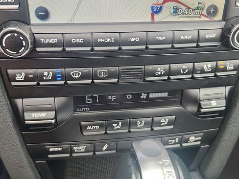 Used 2012 Porsche 911 Carrera 4S image 12