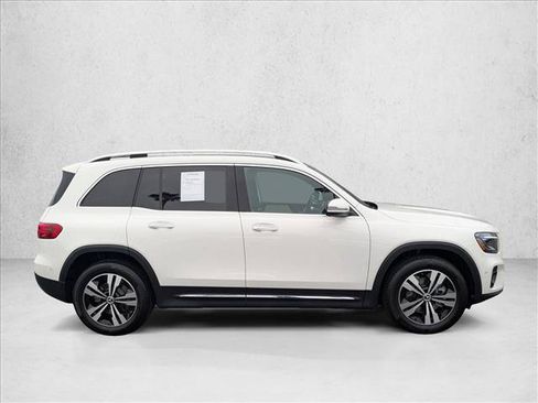 Used 2026 Mercedes-Benz GLB 250 image 4
