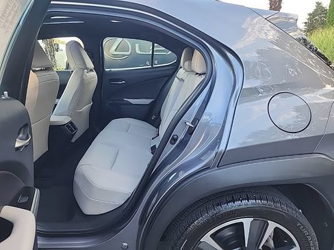 Certified 2020 Lexus UX 200 w/ Premium Package FWD image 15