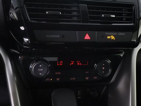 New 2026 Mitsubishi Eclipse Cross LE AWD/4WD image 39
