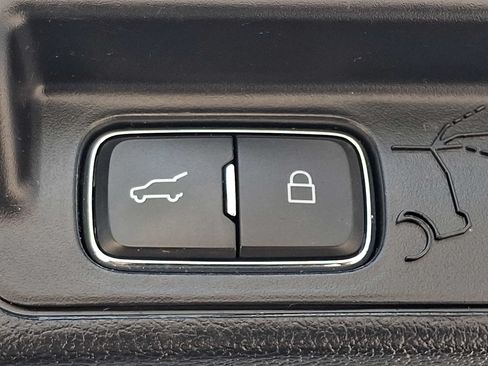 Used 2021 Ford Explorer ST w/ Equipment Group 401A AWD/4WD image 30