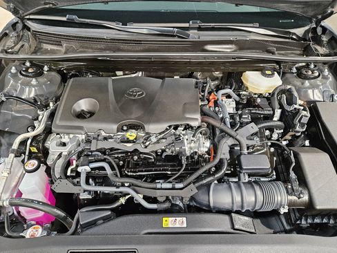 Used 2025 Toyota Camry LE FWD image 19