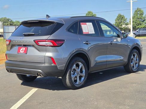 Used 2025 Ford Escape ST-Line Select AWD/4WD image 8