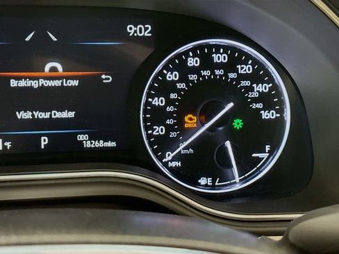 Used 2021 Toyota Avalon XLE w/ Moonroof Package FWD image 12
